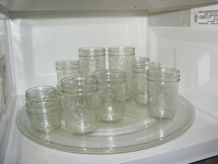 Pots de confiture stérilisé dans le micro-onde